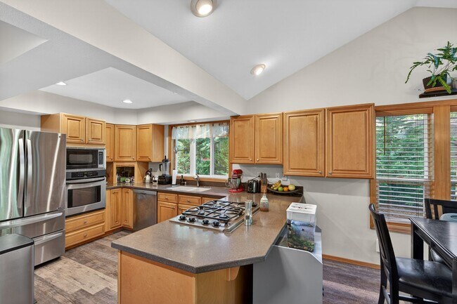 Building Photo - Coastal Elegance Near Sunrise Beach: Luxury 3BR/2.5BA Gig Harbor Home