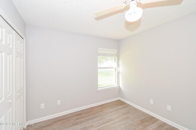 Building Photo - 95142 Twin Oaks Ln