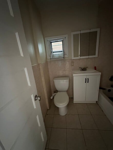 Bathroom - 3284 John F Kennedy Blvd
