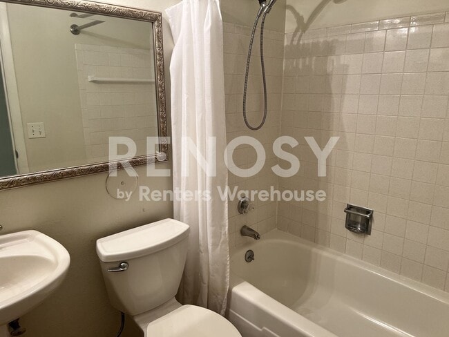 Building Photo - 1470 Pine Row Ct