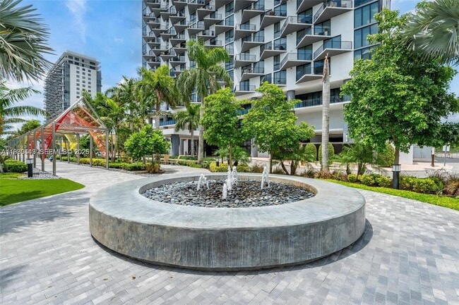 Building Photo - 5300 NW 85th Ave