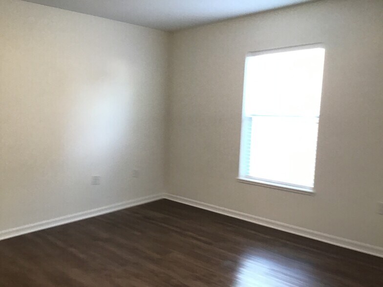 Building Photo - 65074 Lagoon Forest Dr