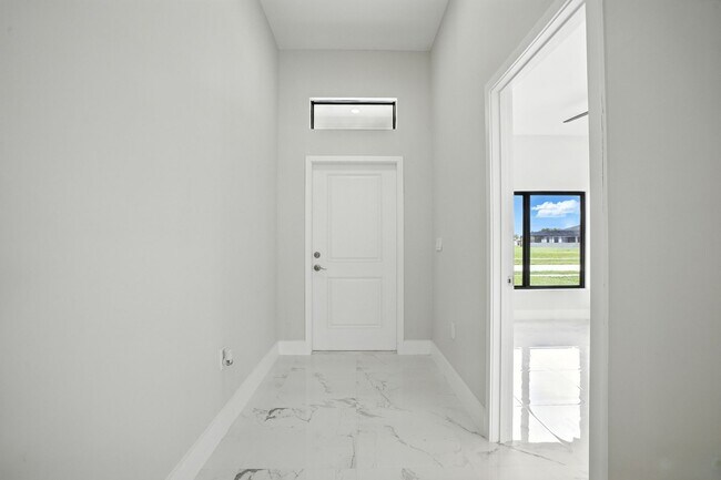 Building Photo - 2838 Tropicana Parkway W