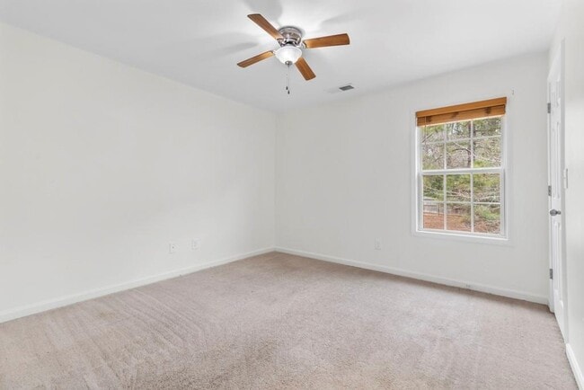 Building Photo - 45 Wyndmont Way