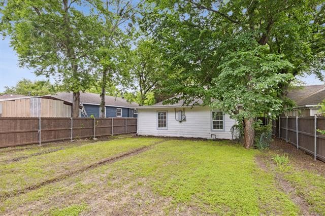 Building Photo - 416 Cristler Ave