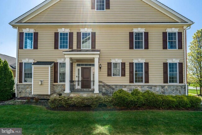 Building Photo - 23311 Silcott Woods Terrace