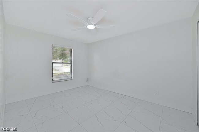Building Photo - 17337 Phlox Dr