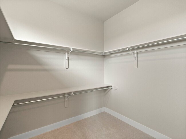 Building Photo - Modern Townhome with Mountain Views in One...