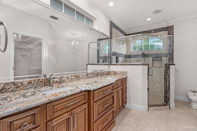 Building Photo - 8731 Thunderbird Dr