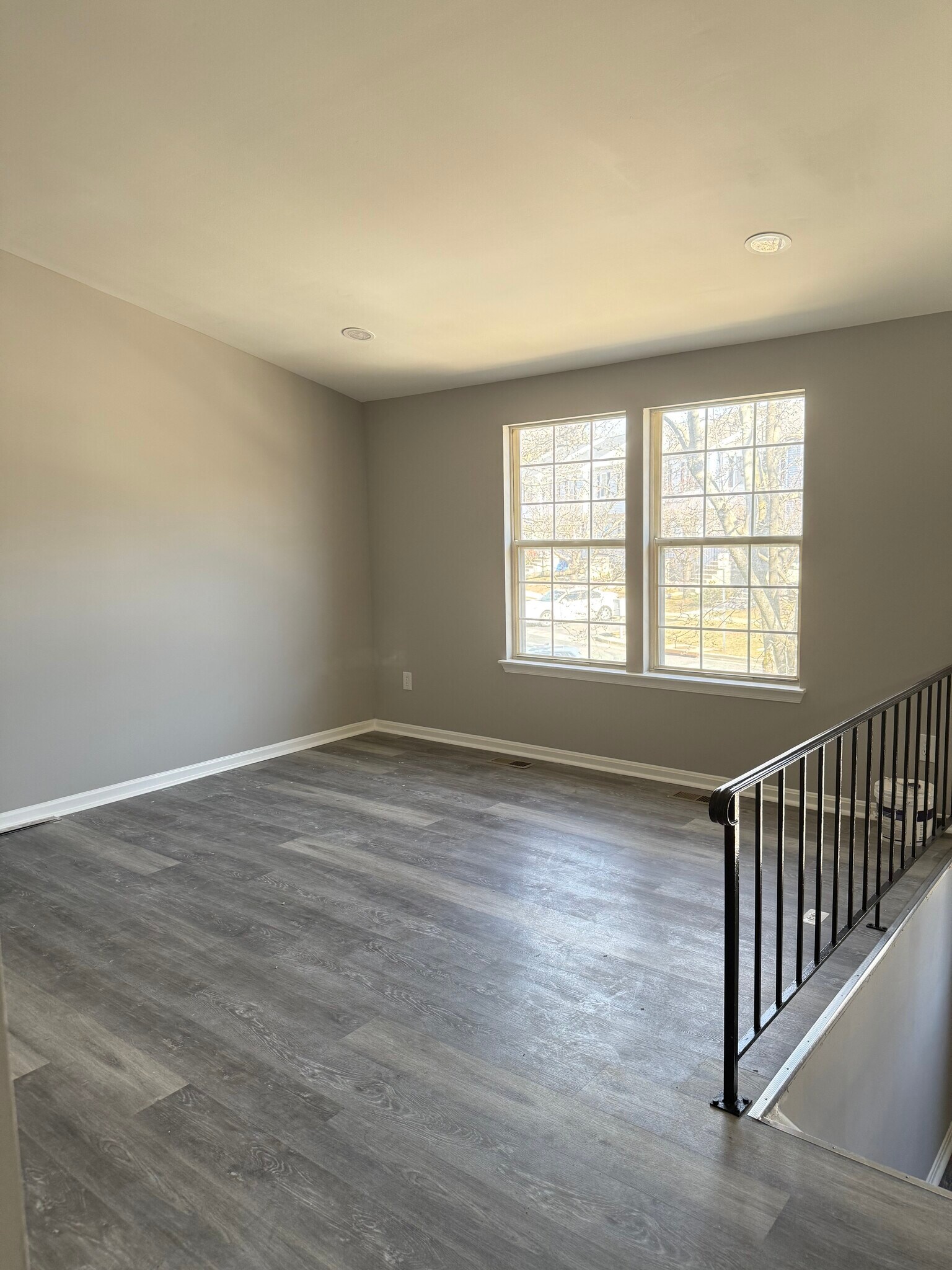 Building Photo - 518 Brighton Pl