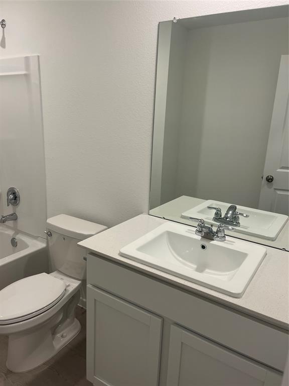 Building Photo - 25653 Rose Creek Dr