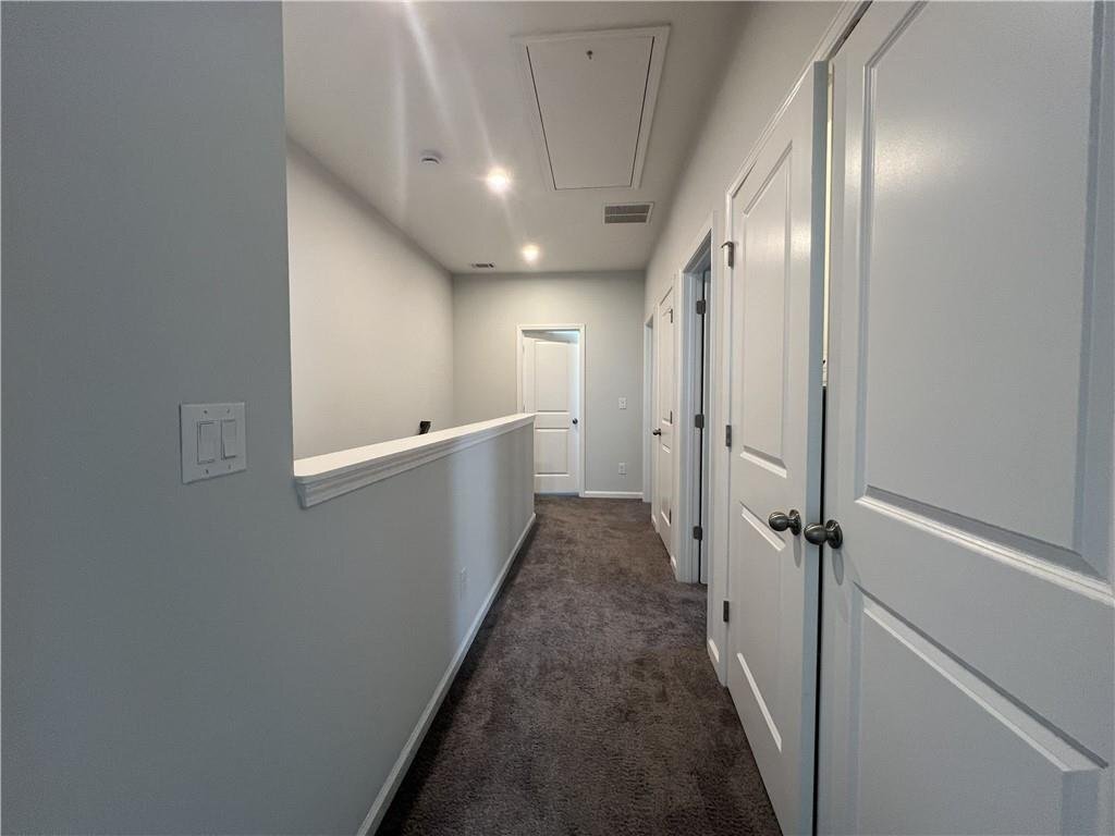 Building Photo - 2520 Whistler Wy NE