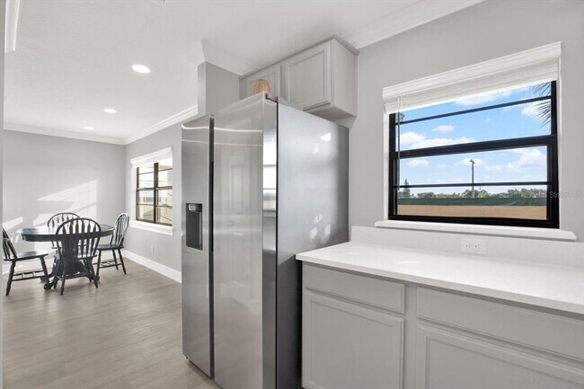 Building Photo - 622 Yardarm Dr