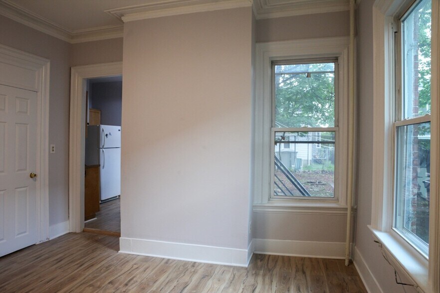 Building Photo - 101 Whitwell St