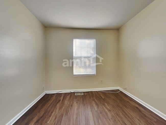 Building Photo - 8973 Julia Mdws