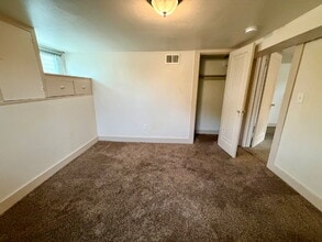 Building Photo - Charming 1-Bedroom Apartment Near Downtown | Utilities Included