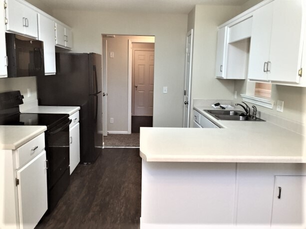 Building Photo - 6 Raven Wood Way