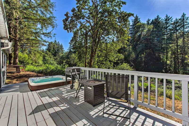 Building Photo - 37462 Row River Rd