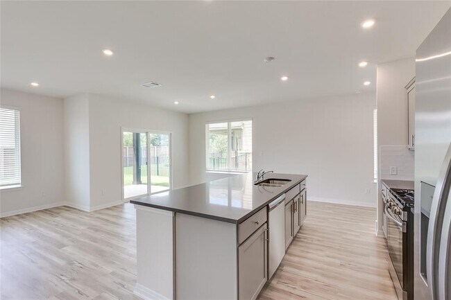 Building Photo - 20504 Haygrazer Wy