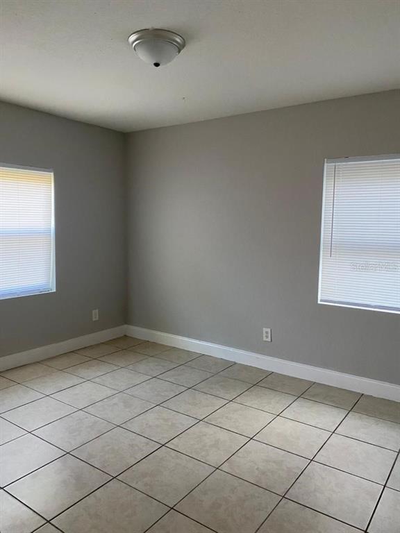 Building Photo - 40 N Alder Dr