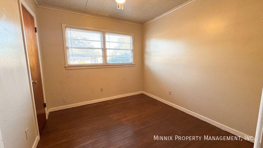 Building Photo - 4411 45th St