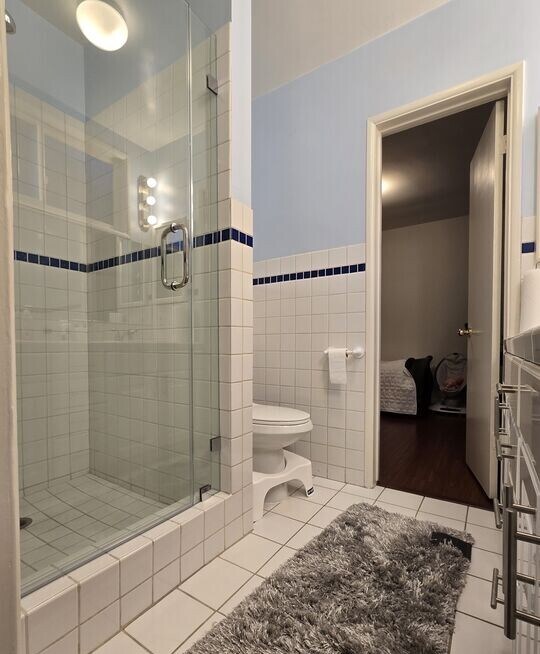 Building Photo - 1481 Benedict Canyon Dr