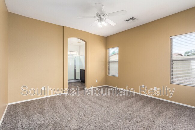 Building Photo - 28123 N Quartz Dr