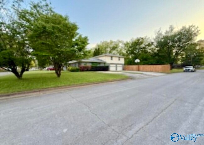 Building Photo - 377 College Park Ct NW