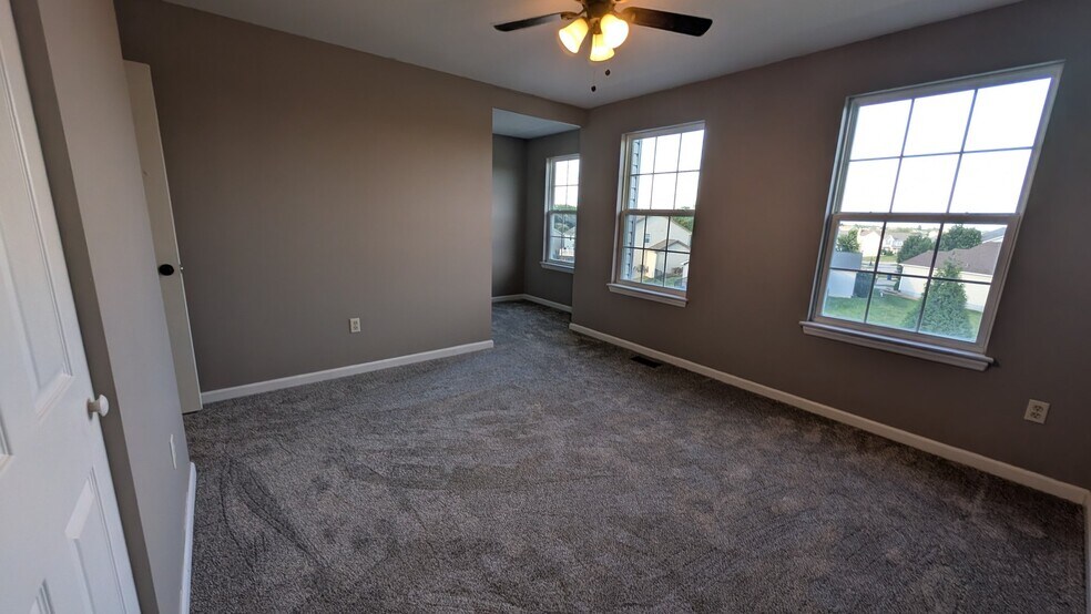 Building Photo - 3001 Kellerton Pl