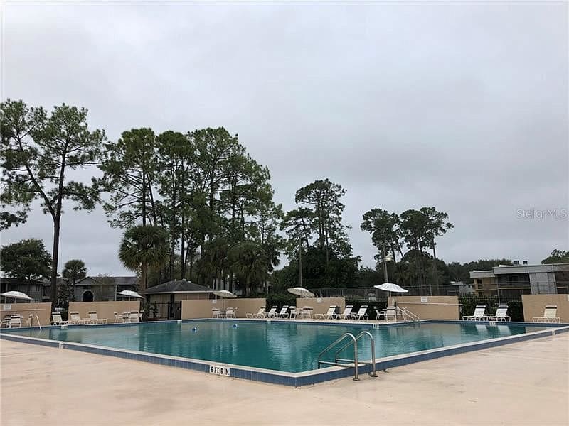 Building Photo - 6001 Scotchwood Glen