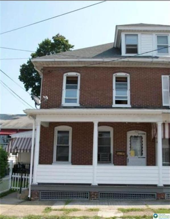Primary Photo - 419 Porter St