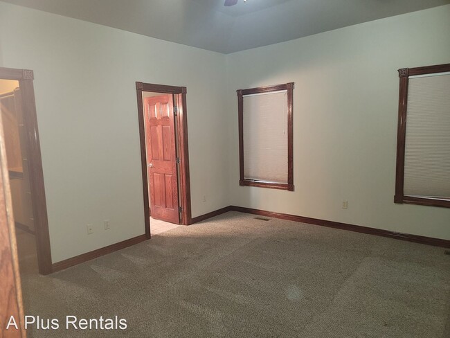 Building Photo - 4 br, 3 bath House - 7301 S Russet Drive