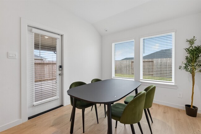 Building Photo - 3903 Dodington Ash Dr