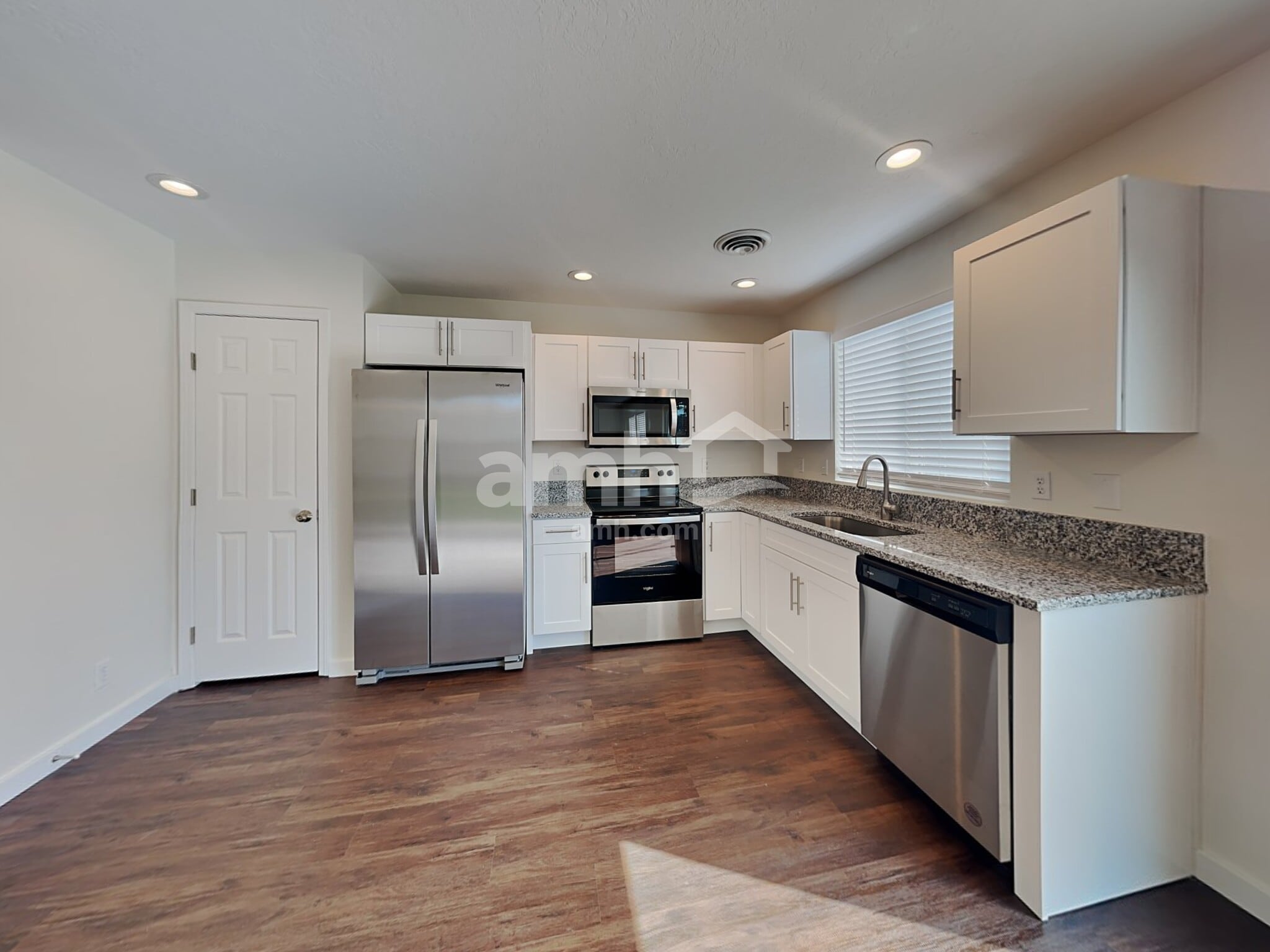 Building Photo - 19735 Susquehanna Way