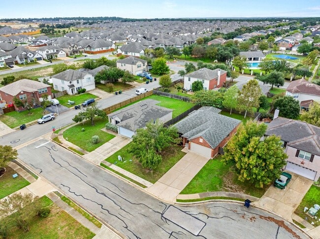 Building Photo - Westwood Subdivision / One Story / Culdesac / Ref, Washer & Dryer / Leander Schools