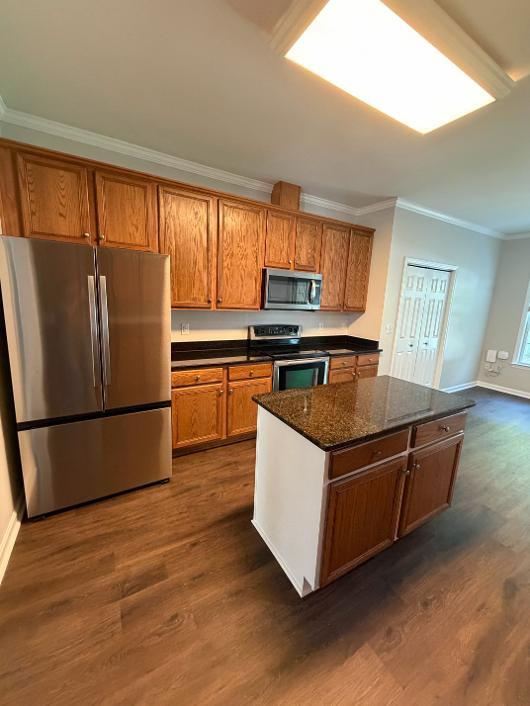 Kitchen - 101 Palisades Way