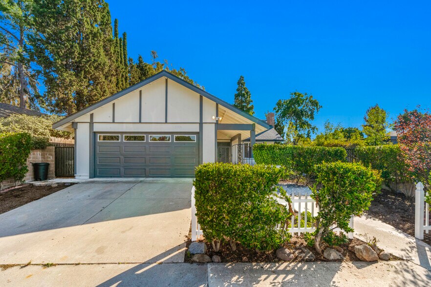 Building Photo - 23831 Pesaro