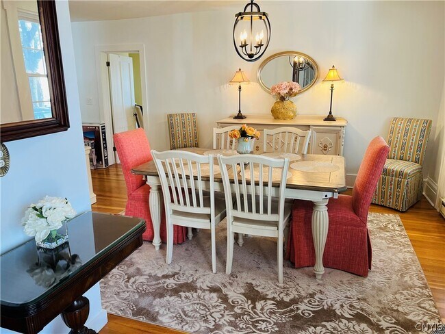 Building Photo - 22 State St