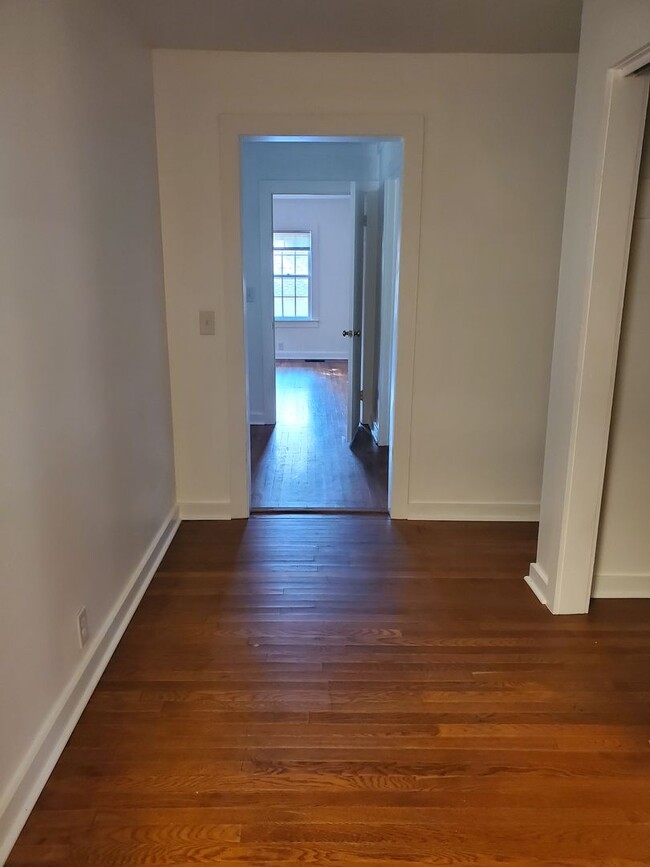 Building Photo - Looking for a cozy newly renovated home in...