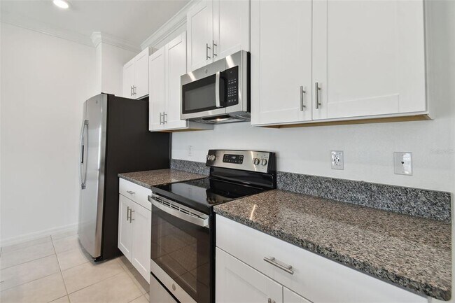 Building Photo - 9653 Ashworth Pl