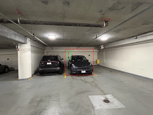 Building Photo - 250 E Pearson St