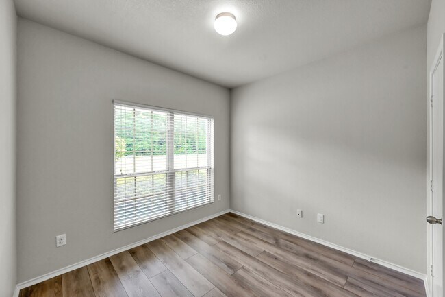 Building Photo - 9594 E Woodmark