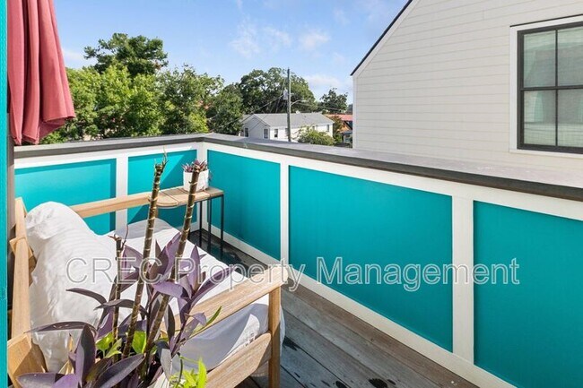 Building Photo - 3 1/2 Maranda Holmes St