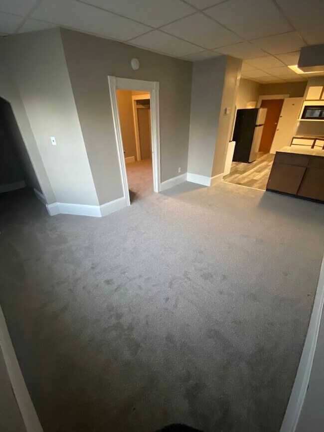 Building Photo - 2415 S 16th St.