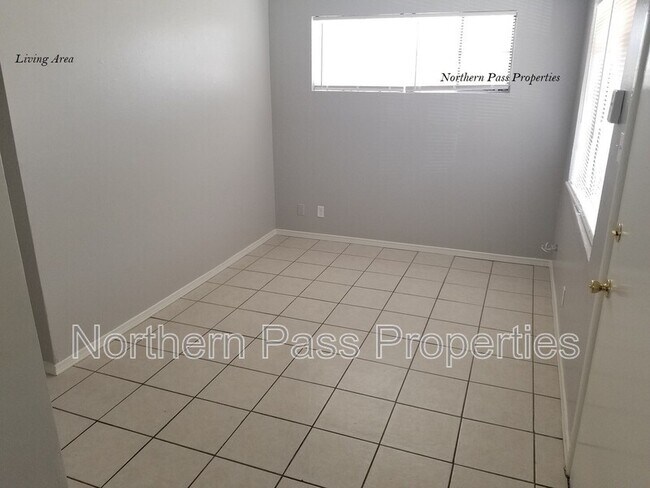 Building Photo - 4023 Thomason Ave