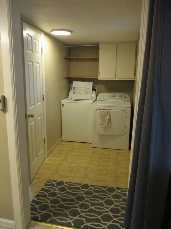 Building Photo - Adorable 3 Bedroom, 1 Bathroom Home in Tacoma