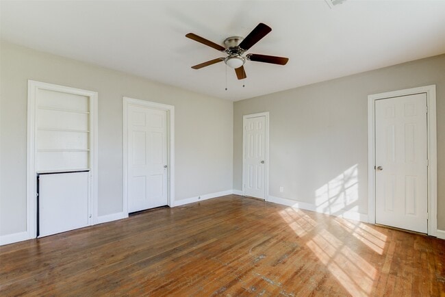 Building Photo - 2214 Ashley St