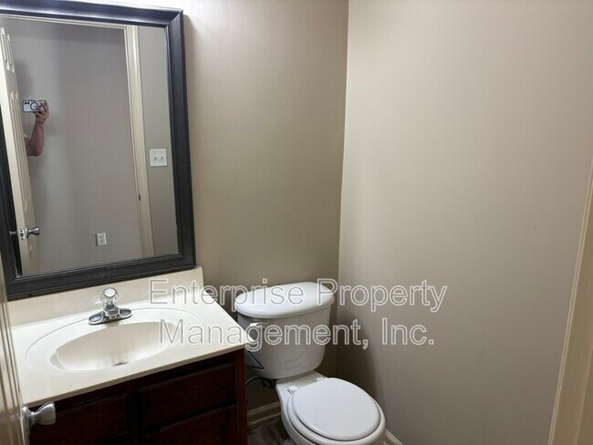 Building Photo - 2731 Java Dr