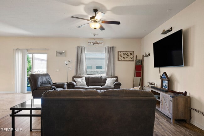 Building Photo - 13483 Halifax St