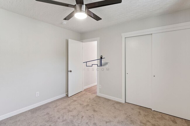 Building Photo - Updated North Ogden 4 Bedroom 2 Bathroom Home!